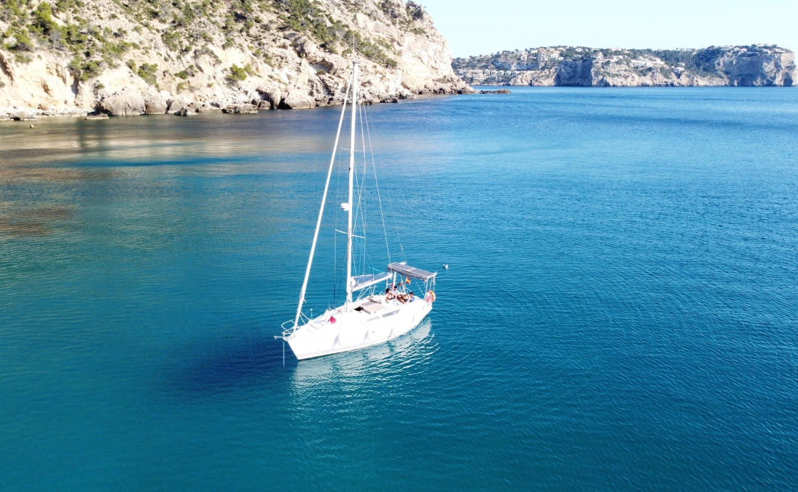 Un día en el mar: salir a navegar desde Port d'Andratx