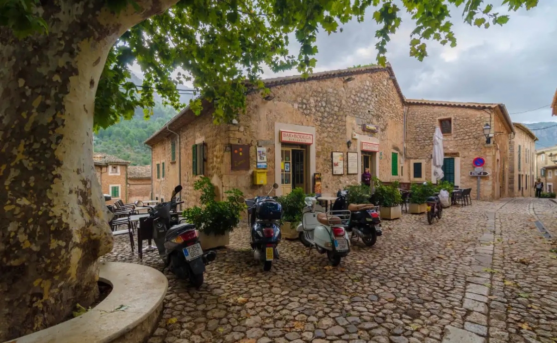 Fornalutx and Biniaraix: The Other Side of the Tramuntana
