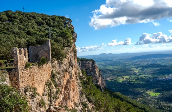 Castell d'Alaró: The Climb Autumn Deserves