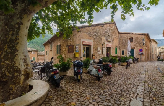 Fornalutx and Biniaraix: The Other Side of the Tramuntana